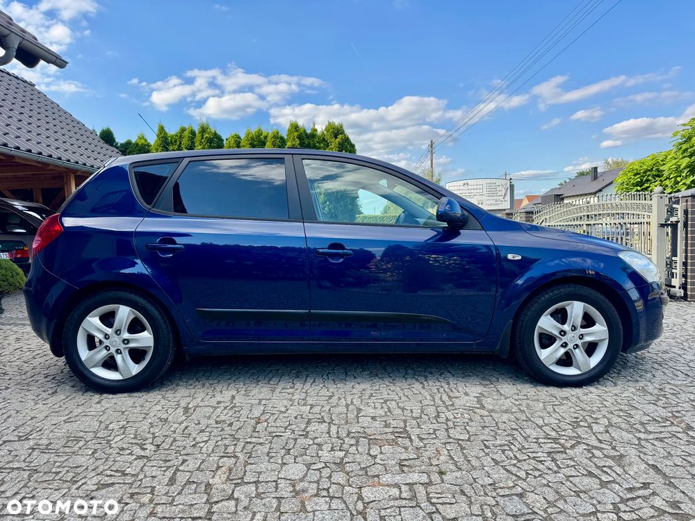 Kia Ceed 1.6 CVVT Automatik EX - 4