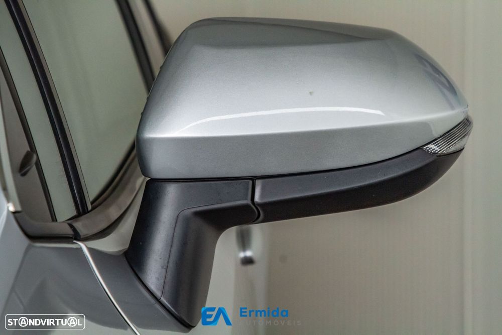 Toyota Corolla Touring Sports - 14