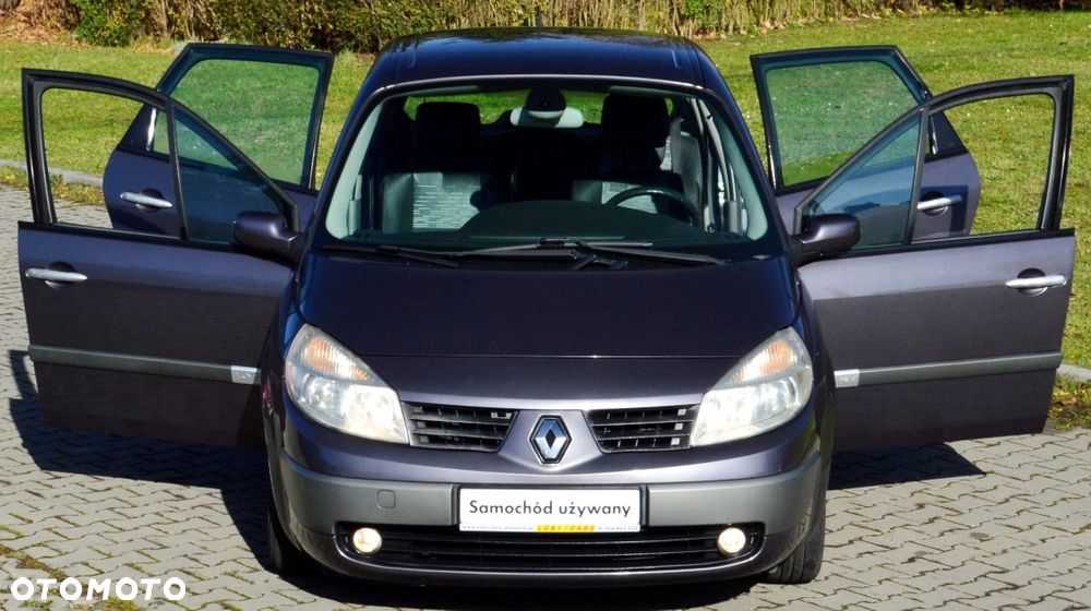 Renault Scenic - 24