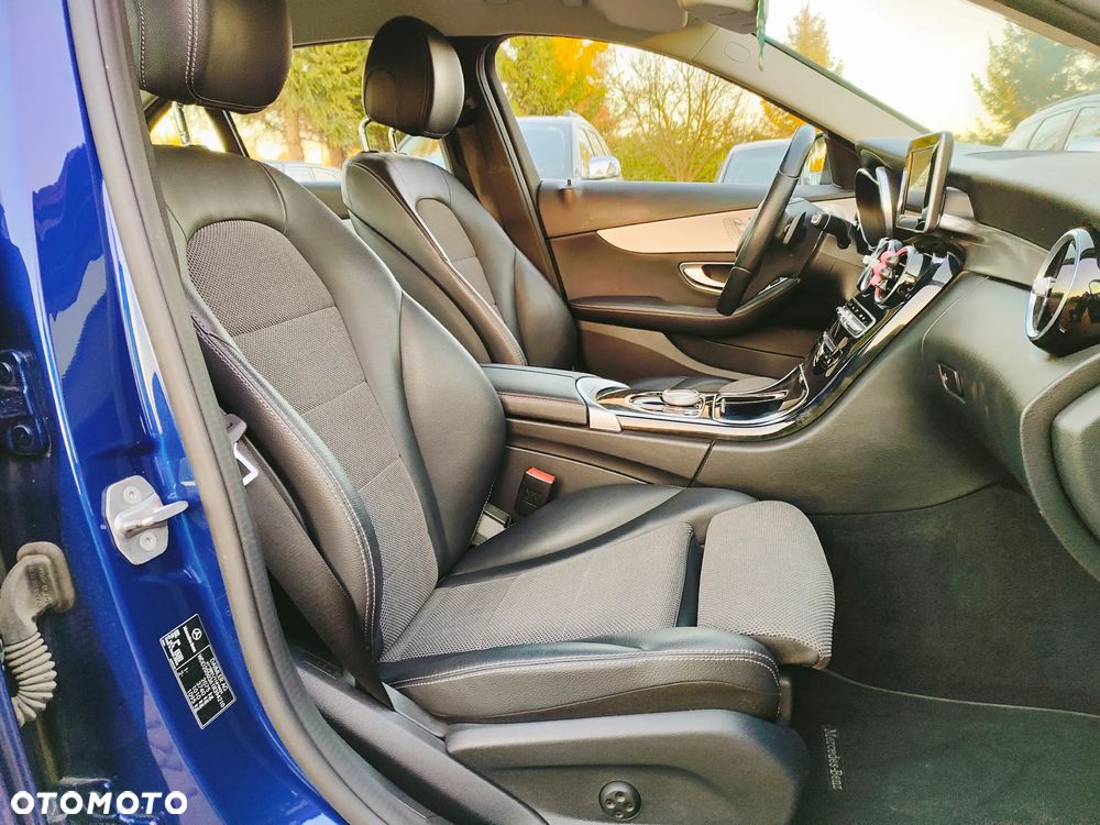 Mercedes-Benz Klasa C 180 (BlueTEC) d 7G-TRONIC - 23