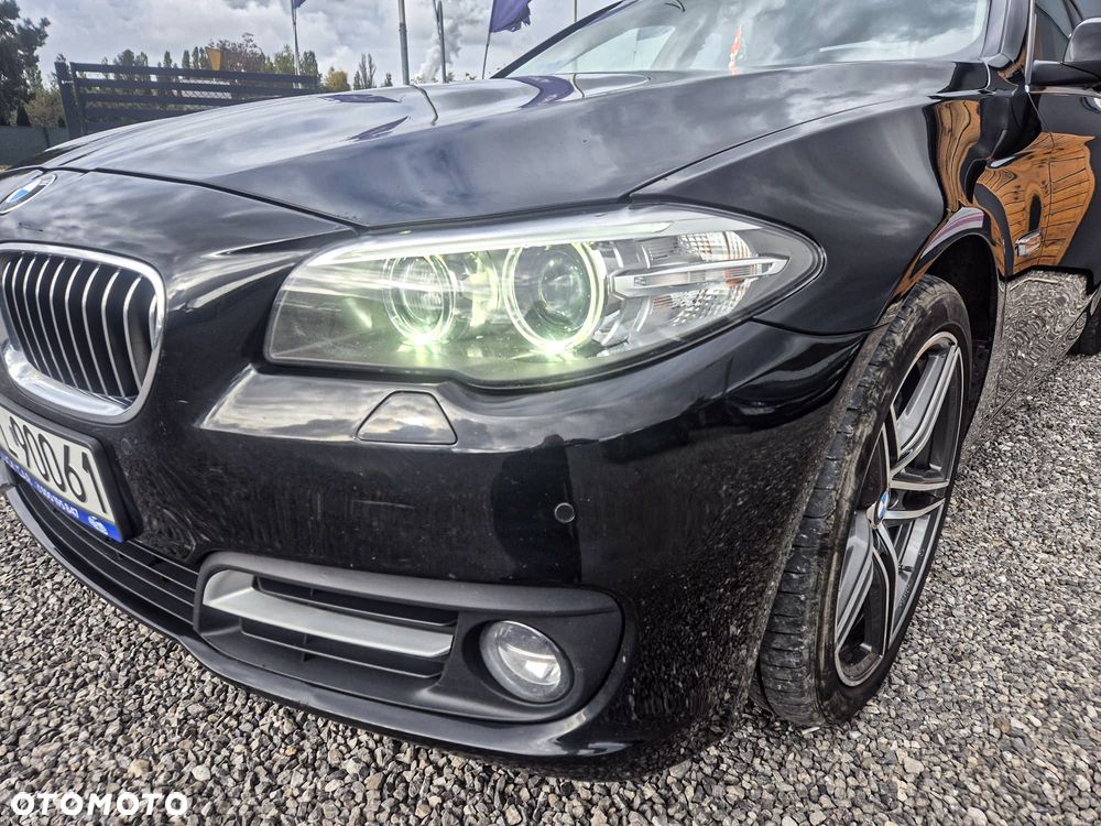 BMW Seria 5 525d Sport - 4