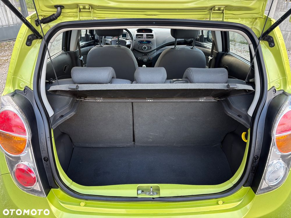 Chevrolet Spark 1.0 LS+ - 25