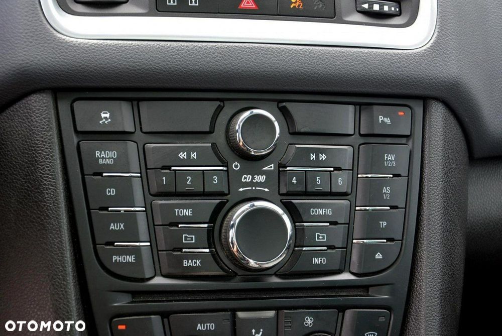 Opel Meriva 1.7 CDTI Cosmo - 26