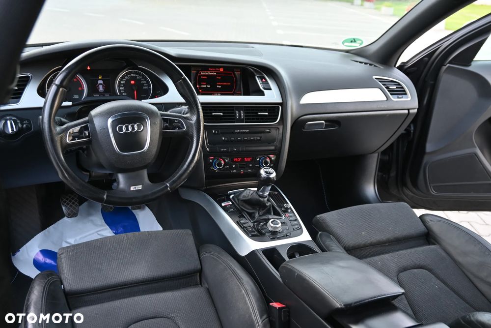 Audi A4 Avant 2.0 TDI - 24