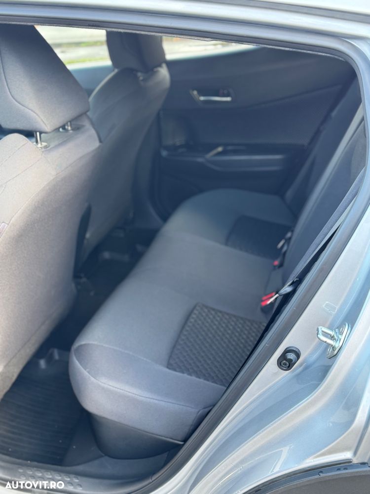 Toyota C-HR 2.0 Hybrid Business-Edition - 24