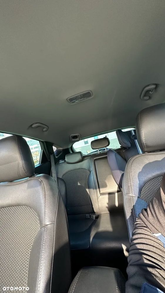 Hyundai ix35 1.6 GDI Comfort 2WD - 24