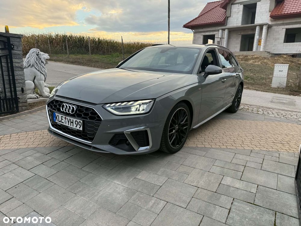 Audi A4 Avant 2021 photo 2