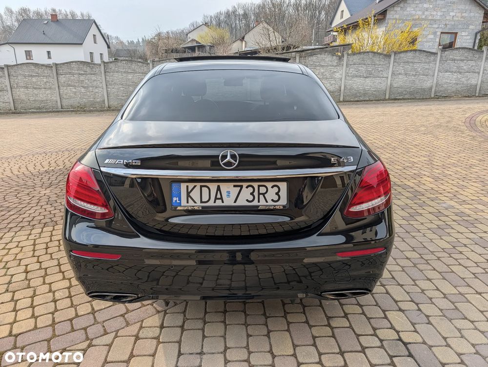 Mercedes-Benz Klasa E - 5