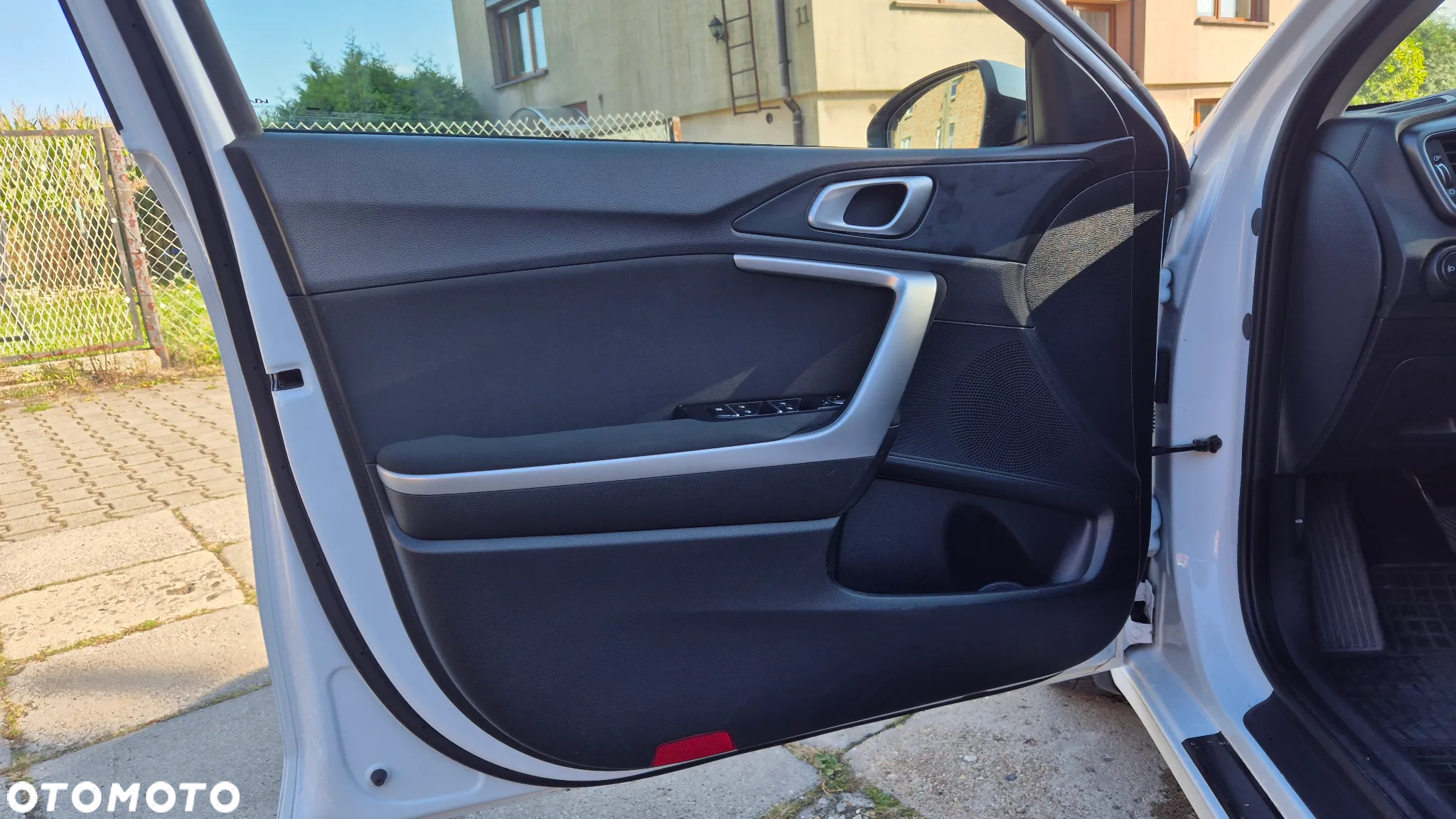 Kia Ceed 1.5 T-GDI M - 23