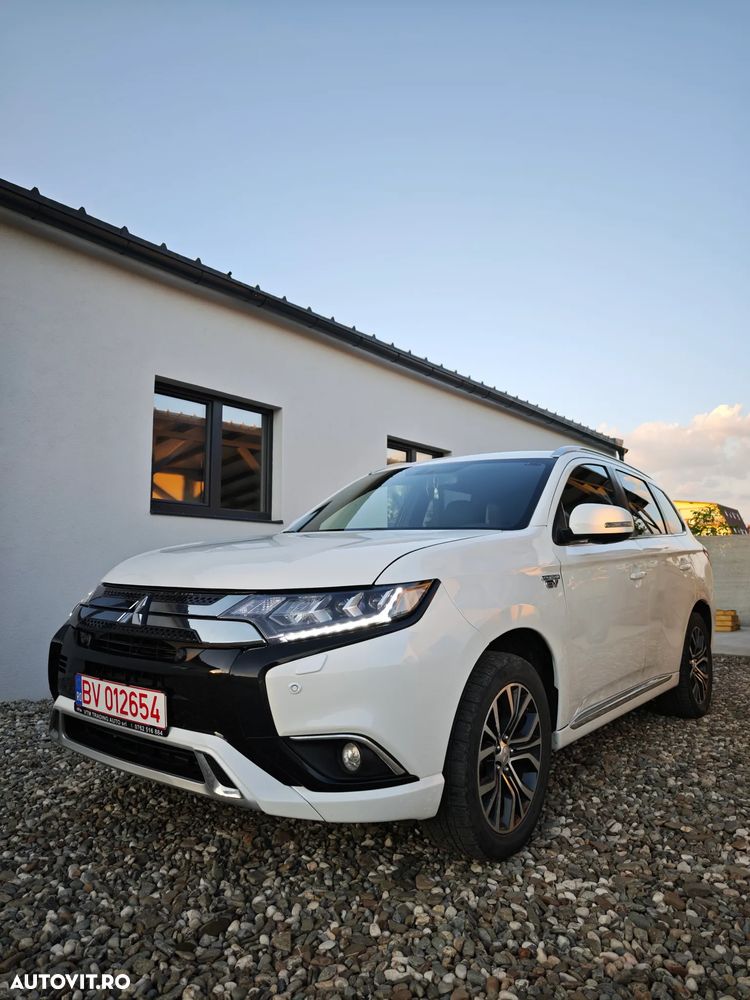 Mitsubishi Outlander 2.4 4WD Spirit+ - 1