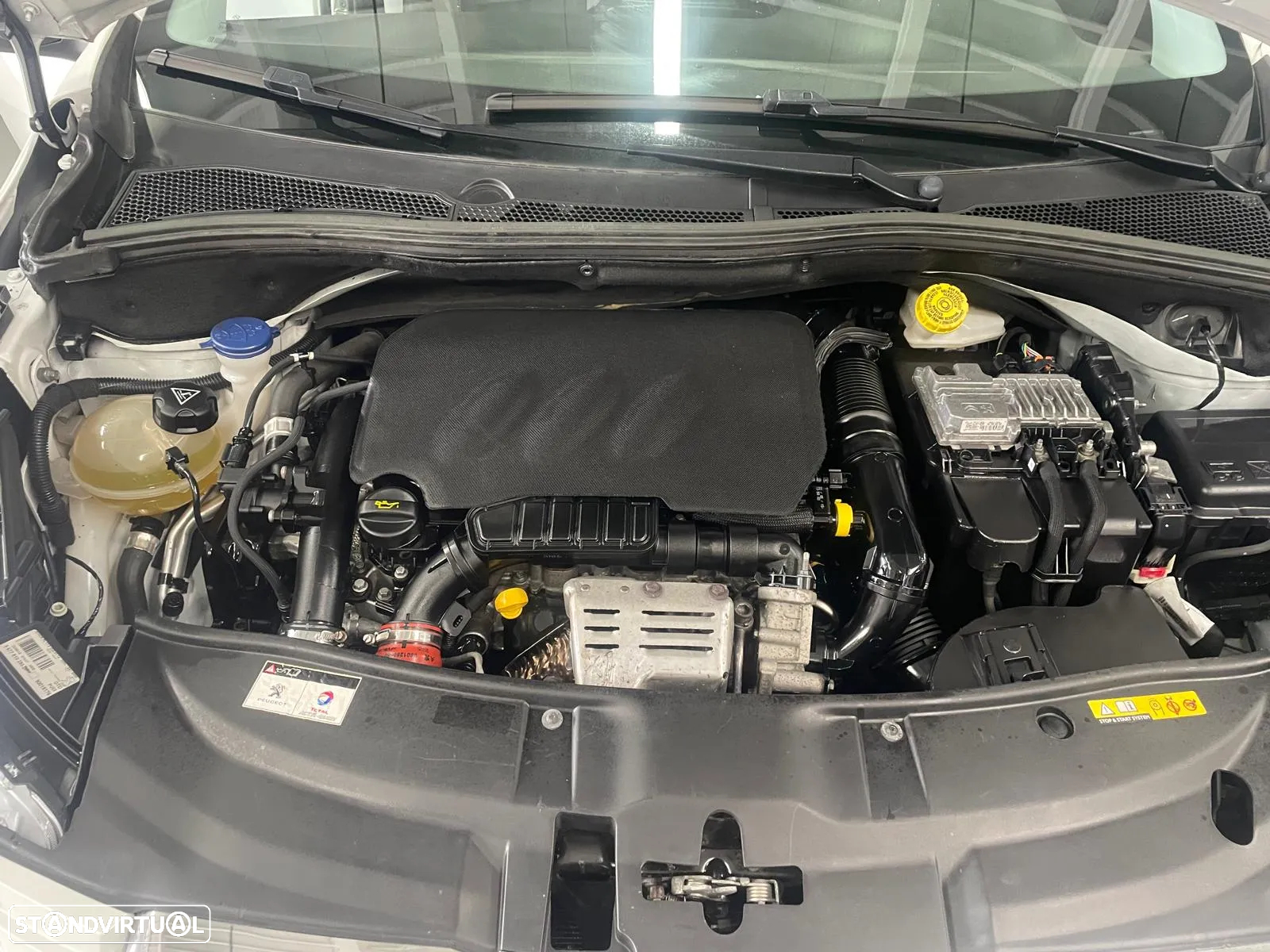 Peugeot 2008 1.2 PureTech Crossway - 24