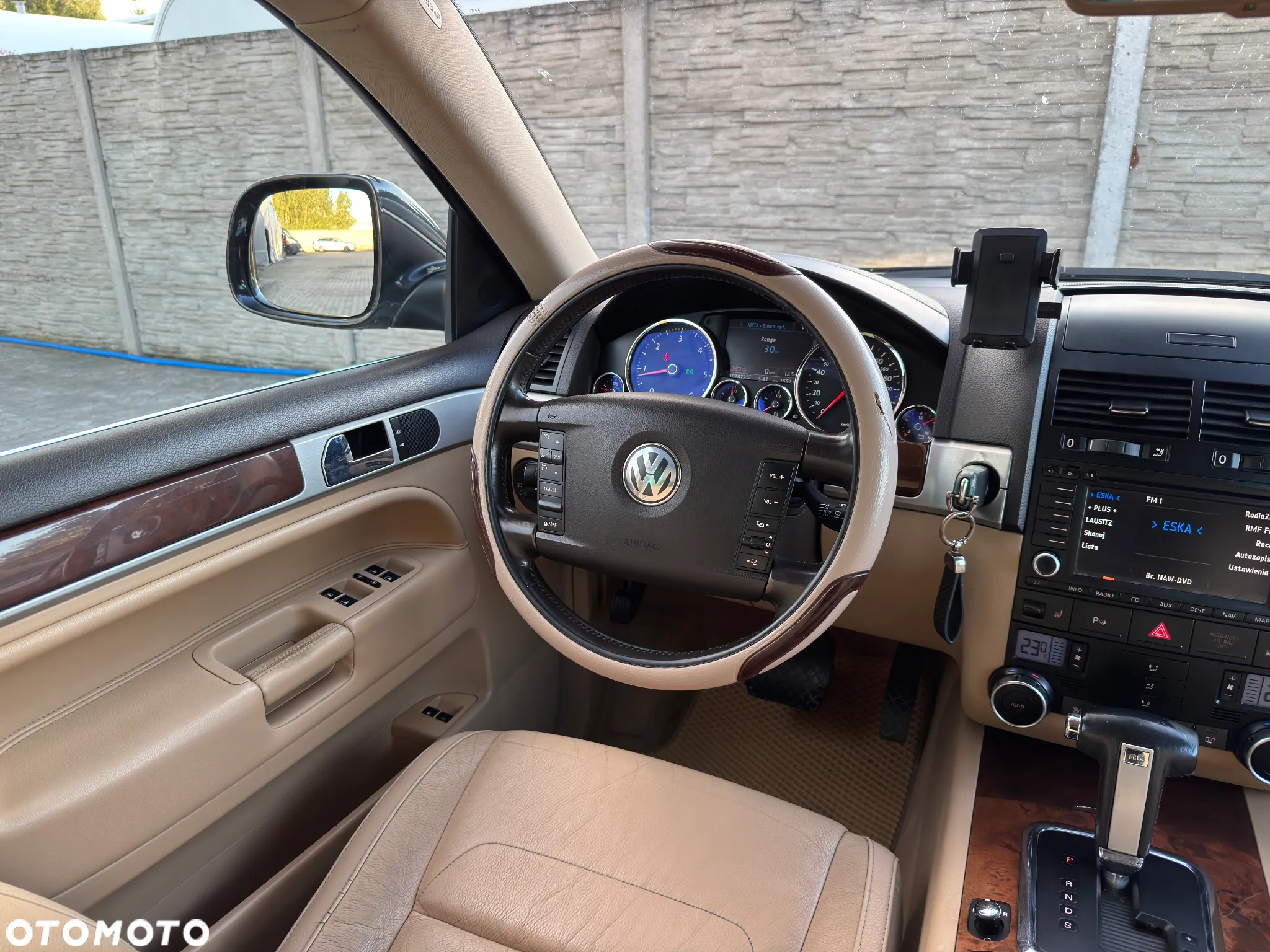 Volkswagen Touareg - 18