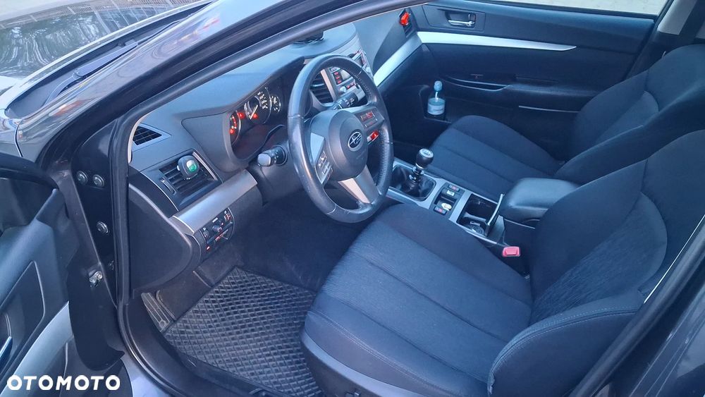 Subaru Legacy 2.0i Trend - 4