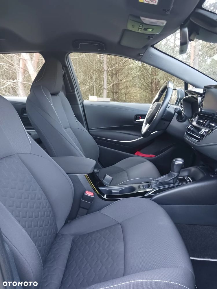 Toyota Corolla 1.8 Hybrid Comfort - 31