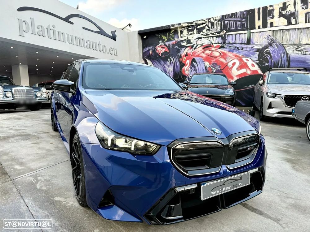 BMW M5 xDrive - 1
