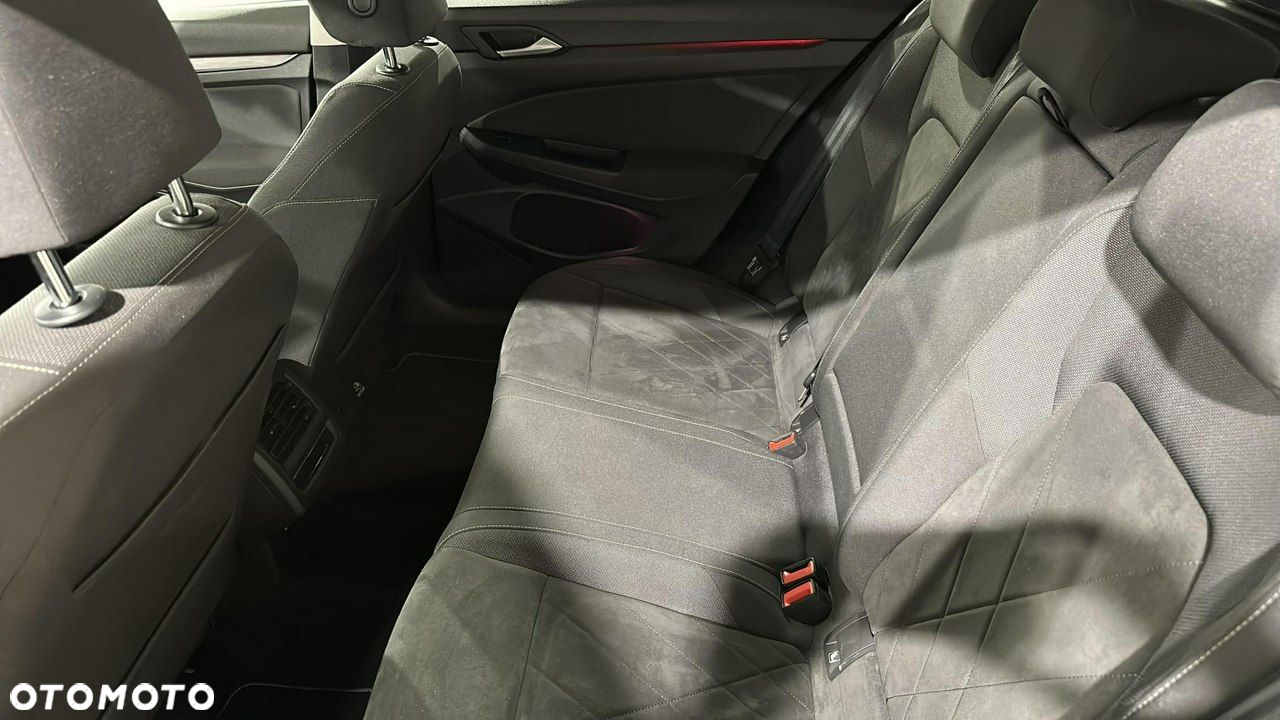 Volkswagen Golf - 16