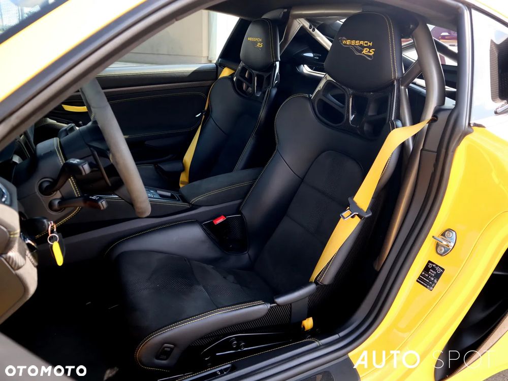 Porsche 718 Cayman GPF GT4 RS PDK - 22
