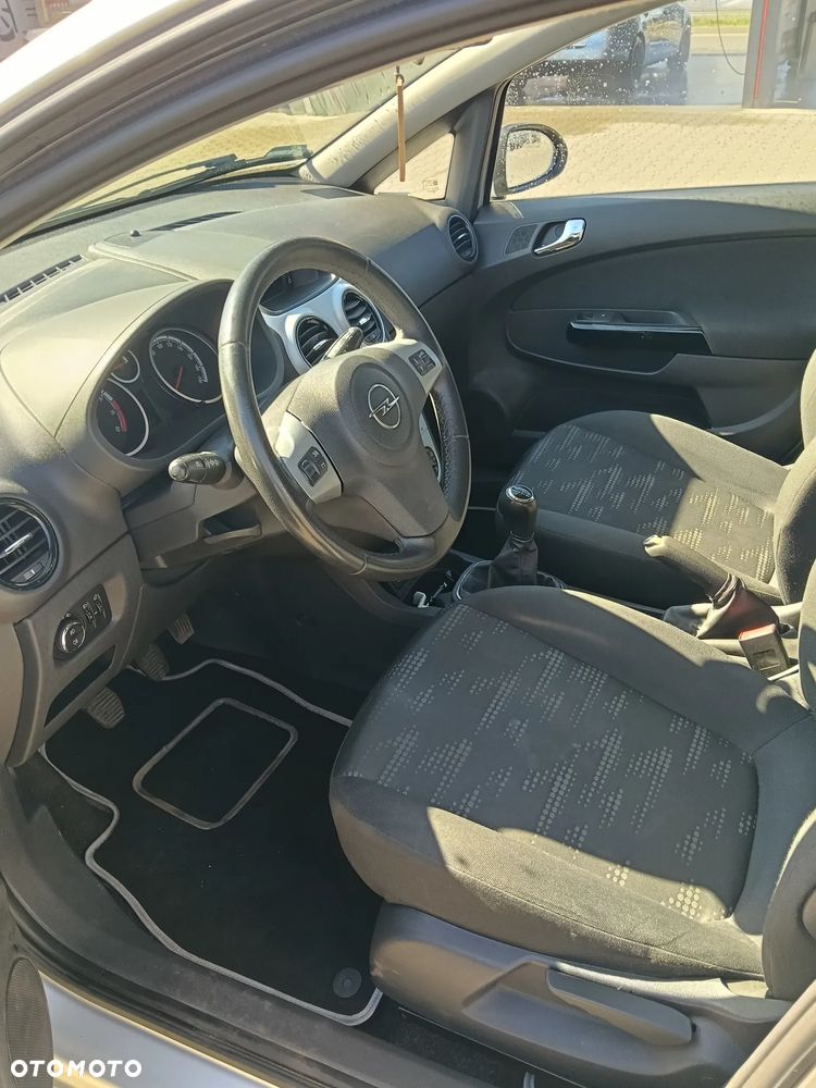 Opel Corsa 1.2 16V (ecoFLEX) Color Edition - 4