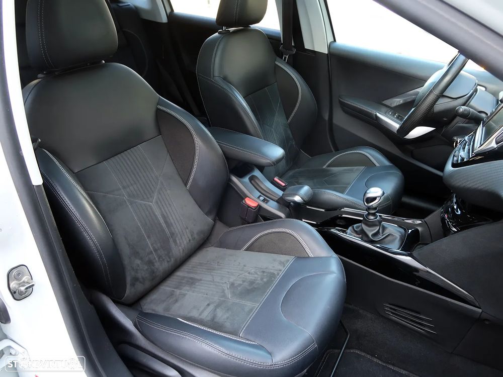 Peugeot 2008 PureTech 130 GPF Stop&Start Crossway - 18