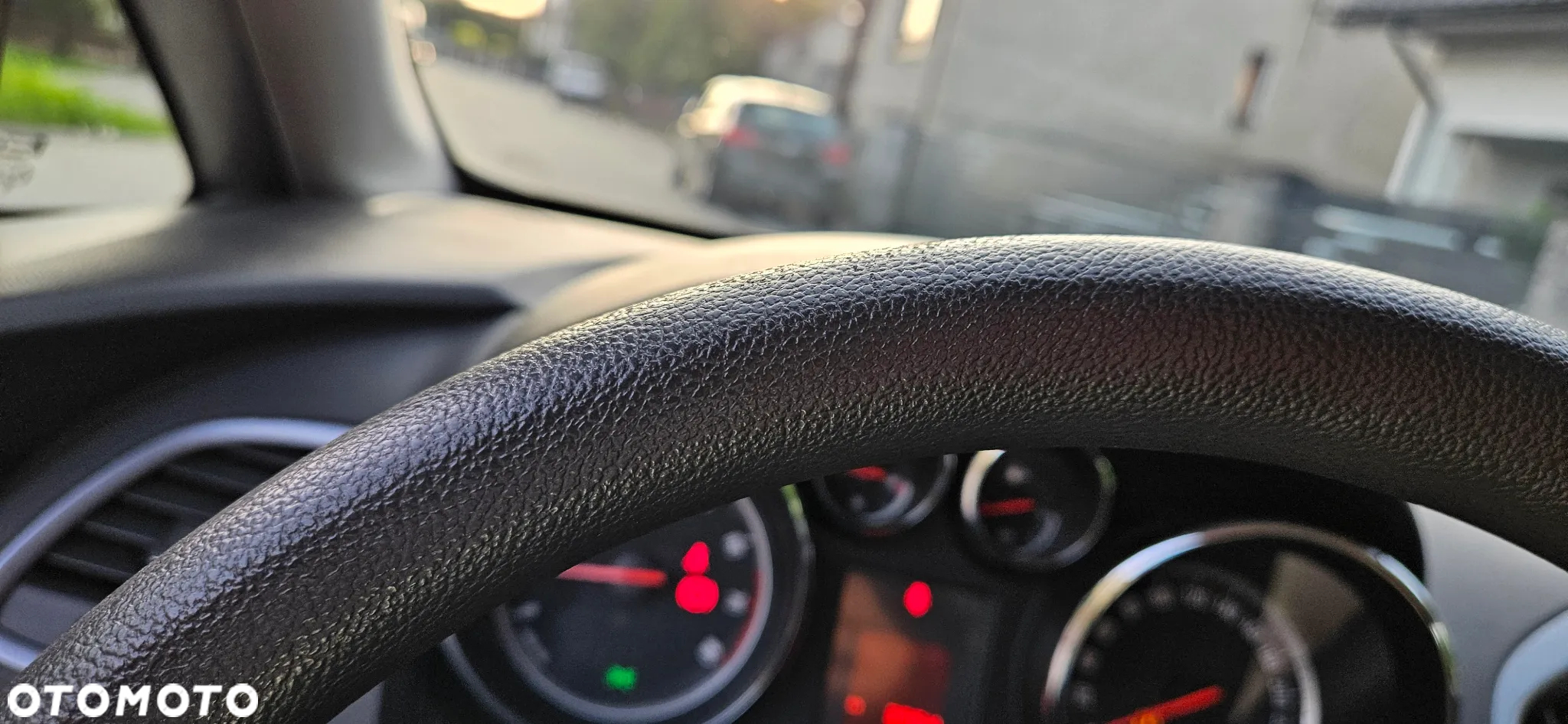 Opel Astra 1.6 Active - 26