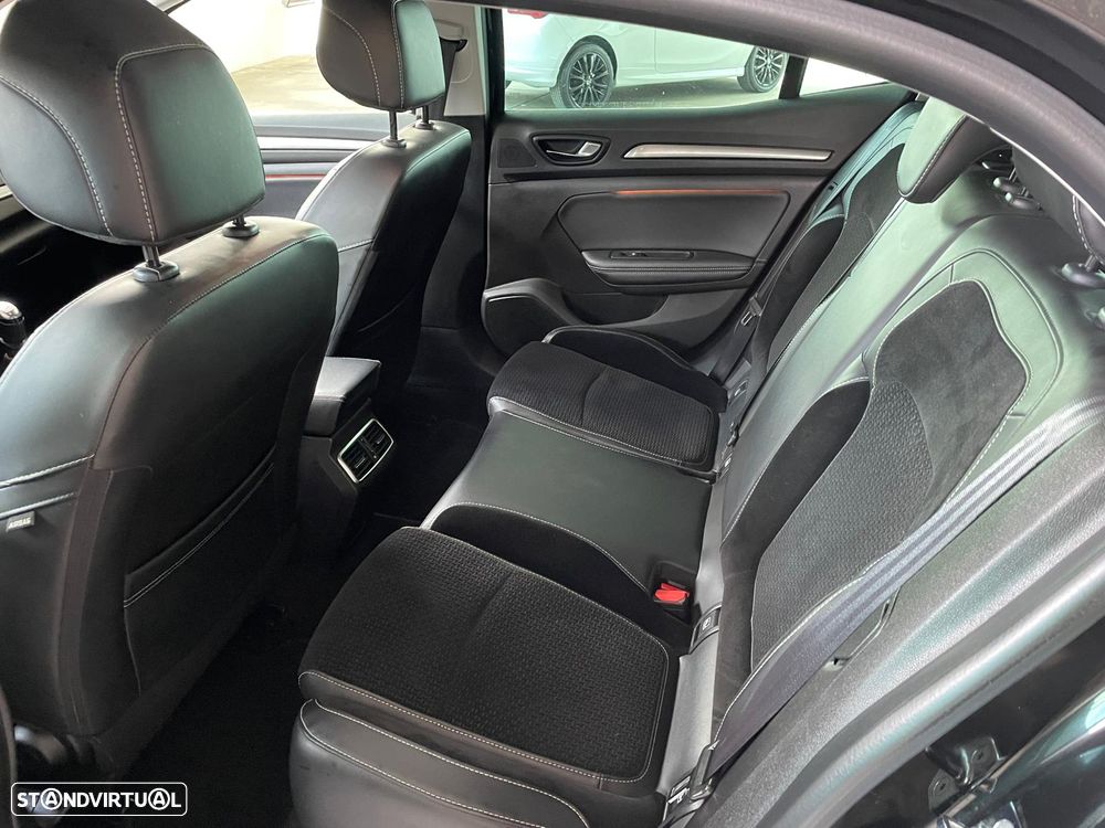 Renault Mégane ENERGY TCe 130 INTENS - 24