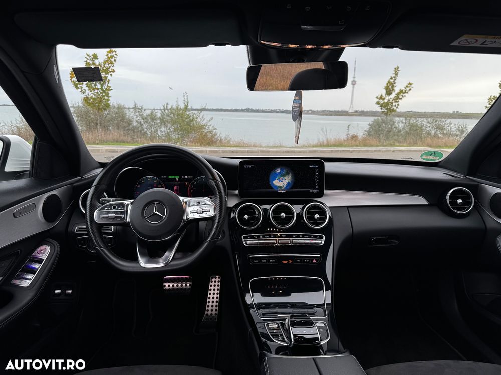 Mercedes-Benz C 300 e 9G-TRONIC AMG Line - 9