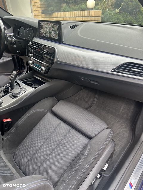 BMW Seria 5 520d Efficient Dynamics M Sport sport - 9