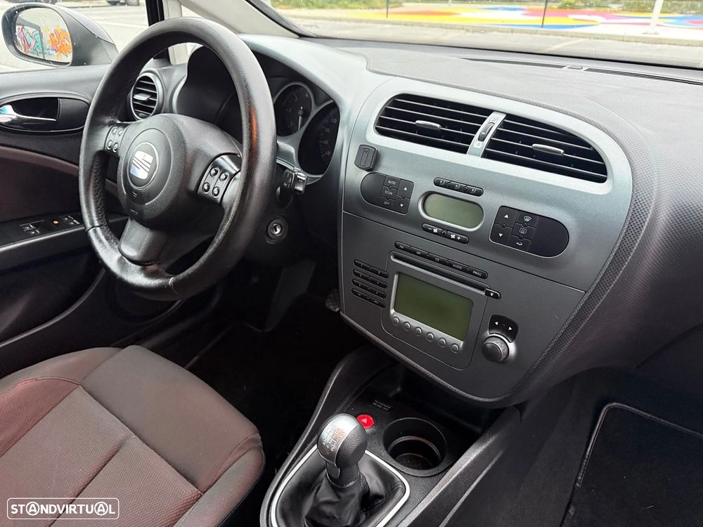 SEAT Leon 2.0 TDI Sport Up DPF - 17