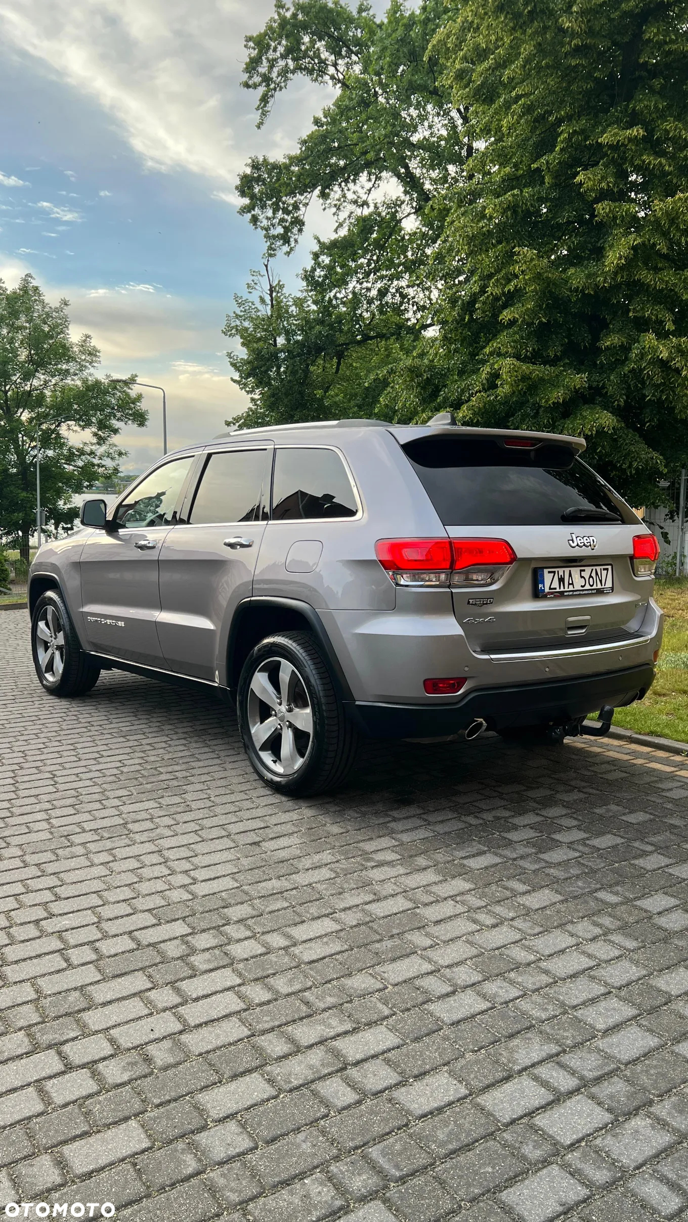 Jeep Grand Cherokee - 4