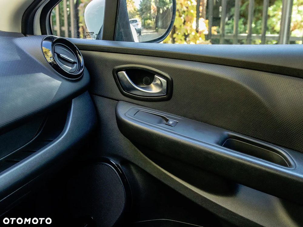 Renault Clio - 13