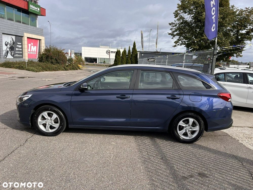 Hyundai i30 1.6 CRDi BlueDrive Go - 16
