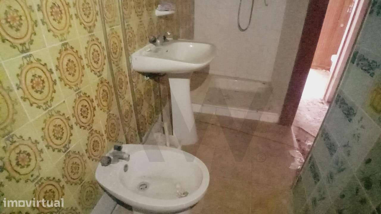 Moradia para Recuperar em Alfarelos – Excelente Oportunidade - Grande imagem: 5/19