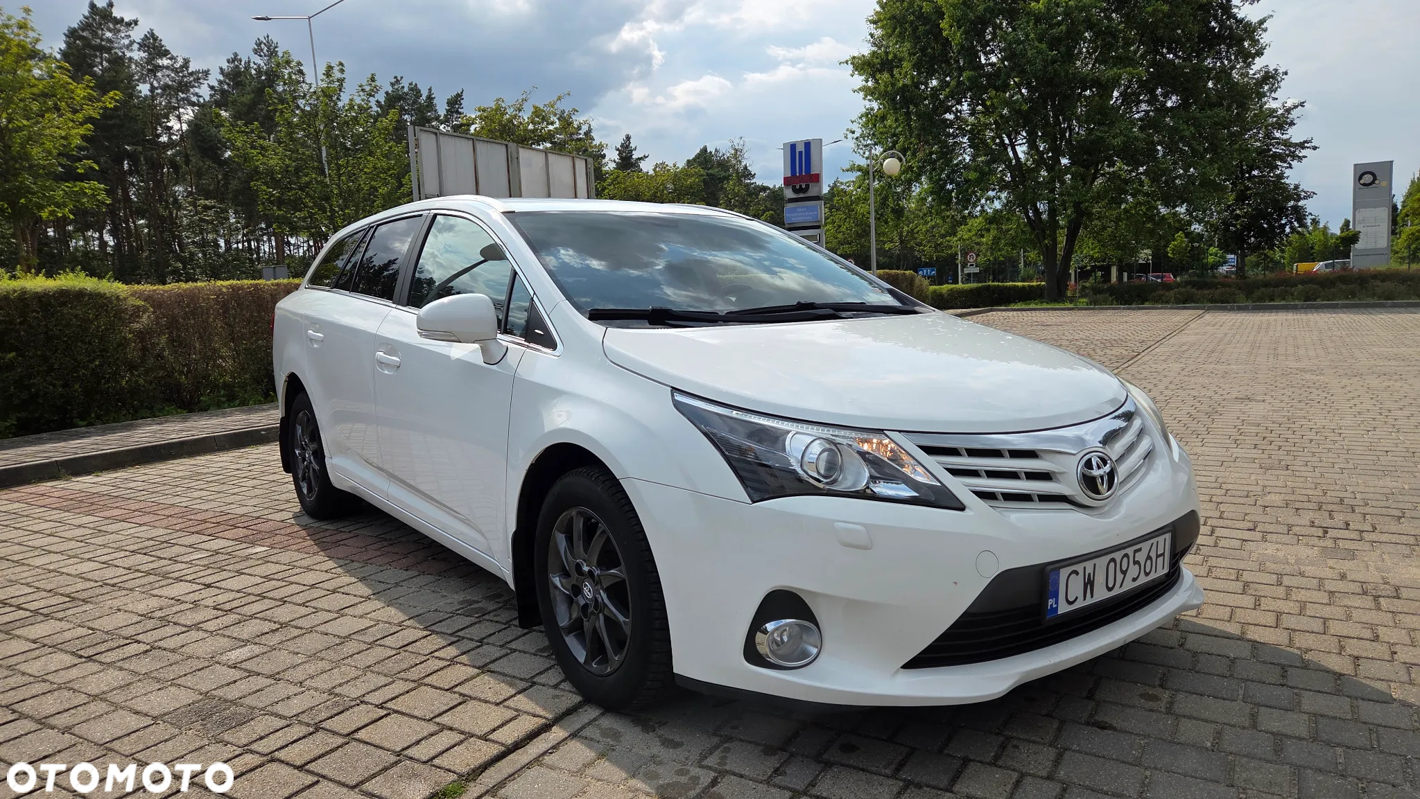 Toyota Avensis 2.0 D-4D Premium - 5