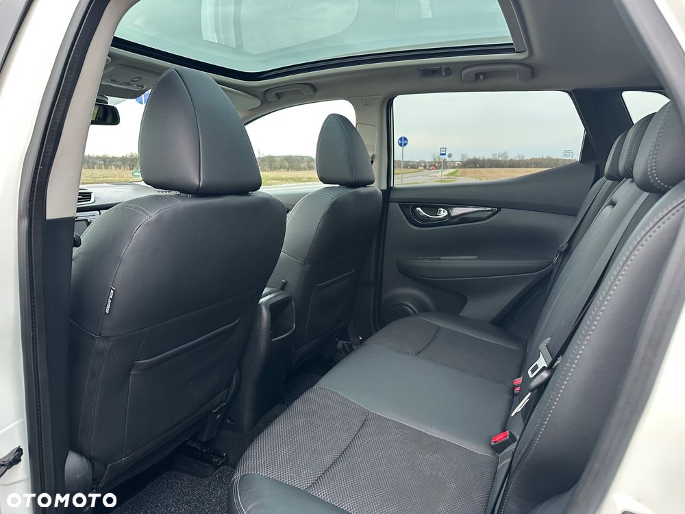 Nissan Qashqai 1.6 DIG-T Tekna - 11