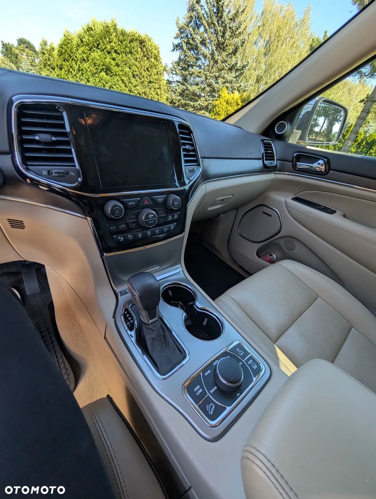 Jeep Grand Cherokee 3.6 V6 Overland - 28