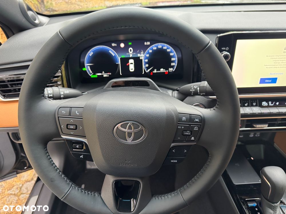 Toyota Camry 2.5 Hybrid Executive CVT - 22