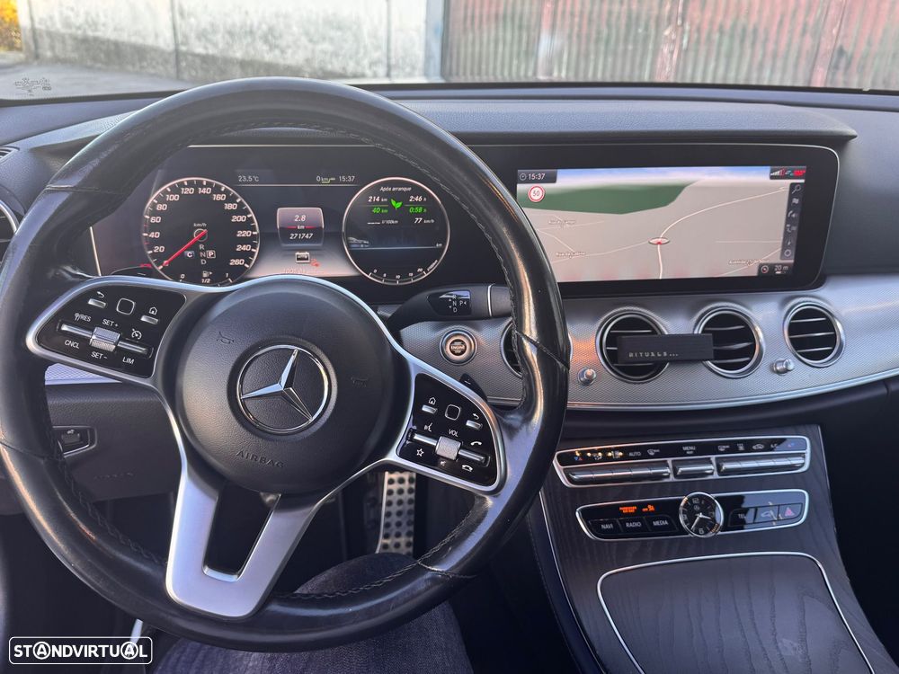 Mercedes-Benz 300 - 16