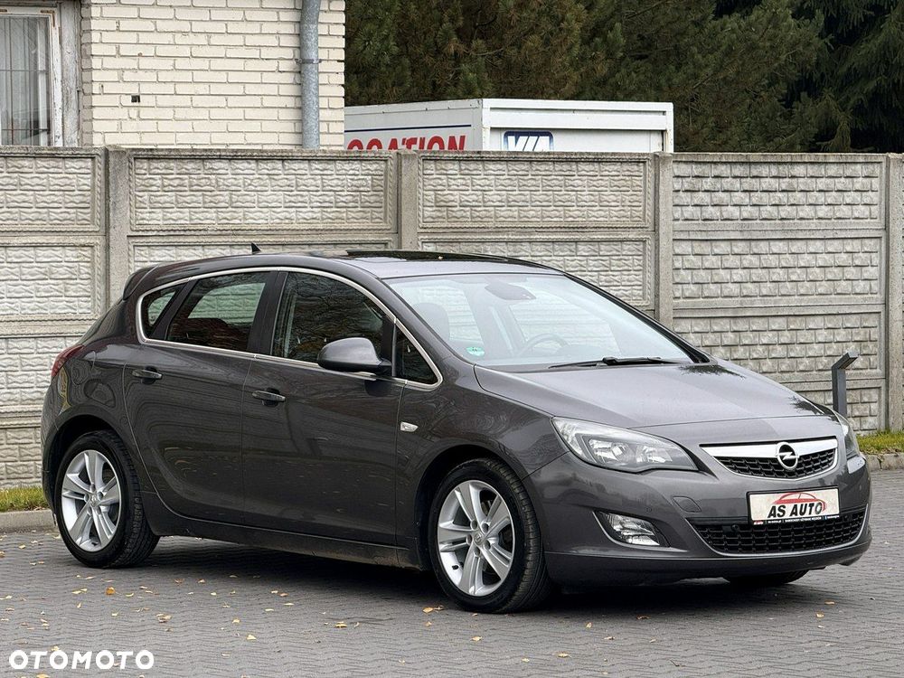 Opel Astra IV 1.6 T Cosmo - 26