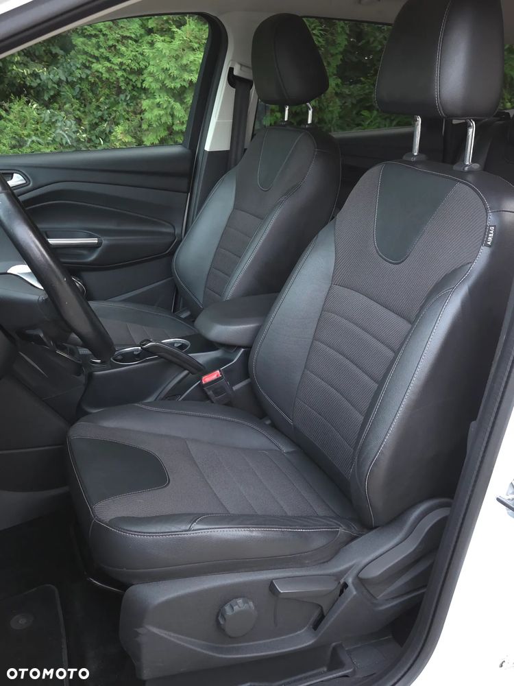 Ford Kuga 2.0 TDCi Titanium - 17