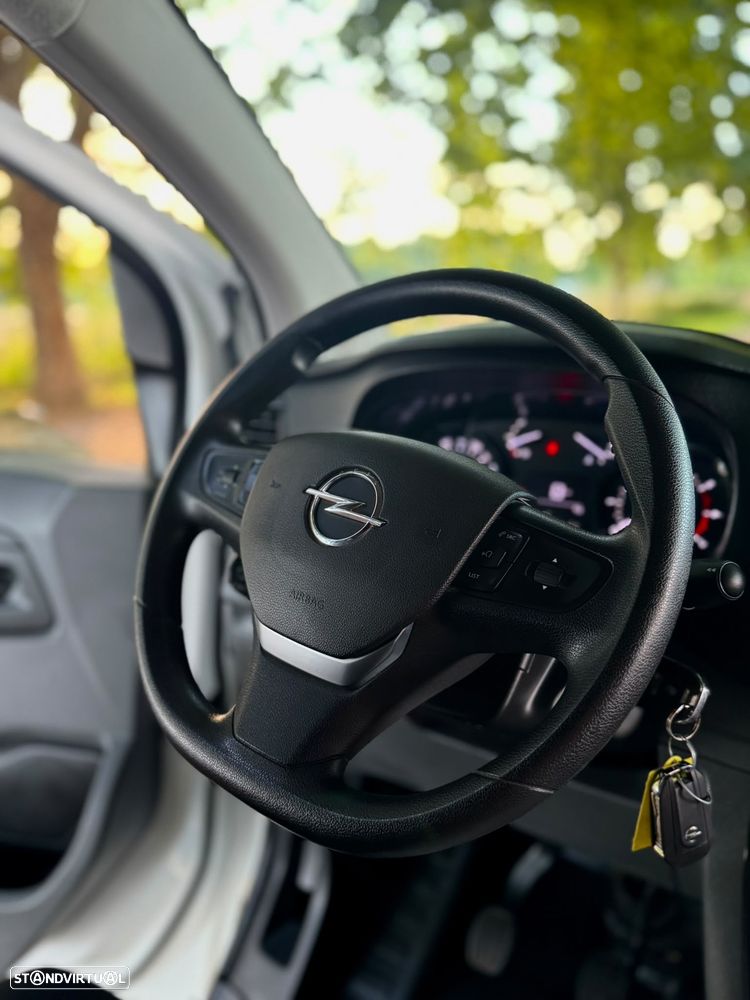 Opel Vivaro - 15