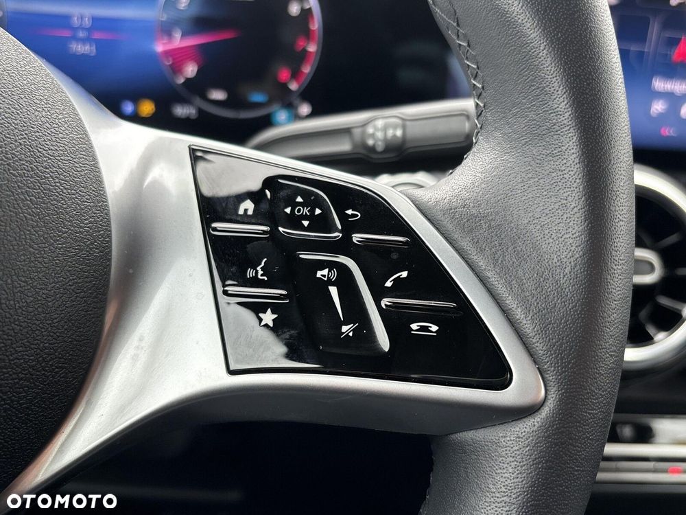 Mercedes-Benz GLB 200 Progressive 7G-DCT - 22