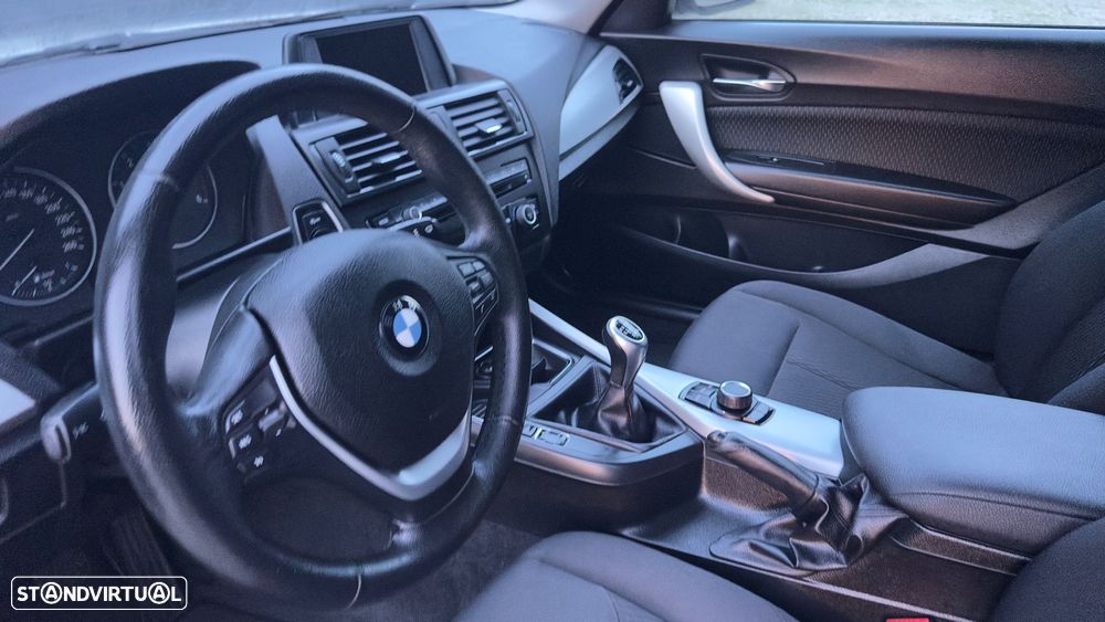 BMW 116 d EfficientDynamics Edition Sport Line - 18