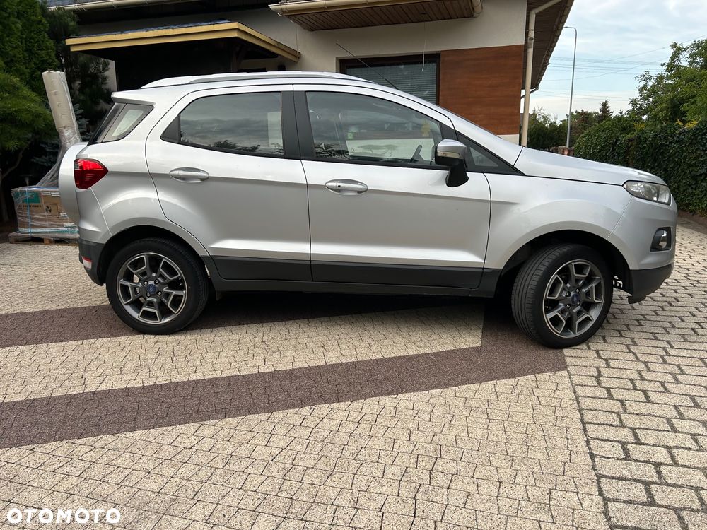 Ford EcoSport - 18