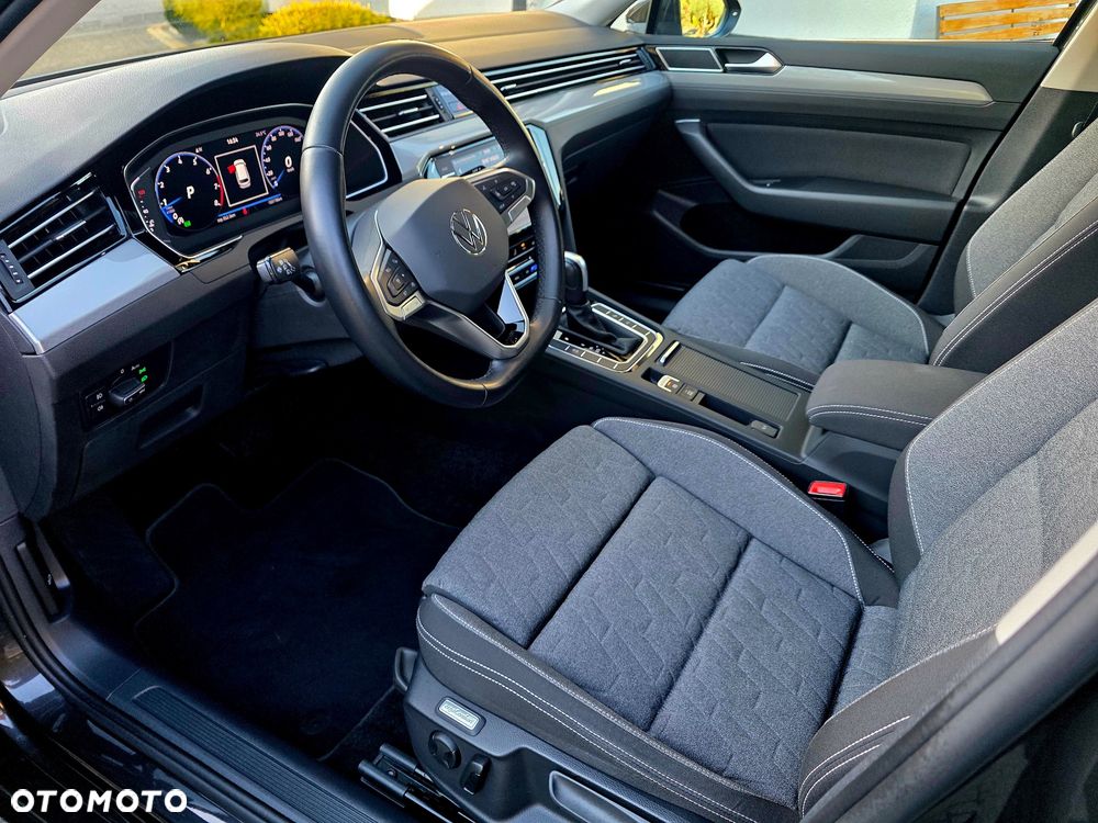 Volkswagen Passat Variant 1.5 TSI ACT mHEV Business Plus DSG - 24