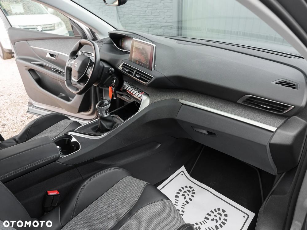 Peugeot 3008 BlueHDi 120 Stop & Start Allure - 17