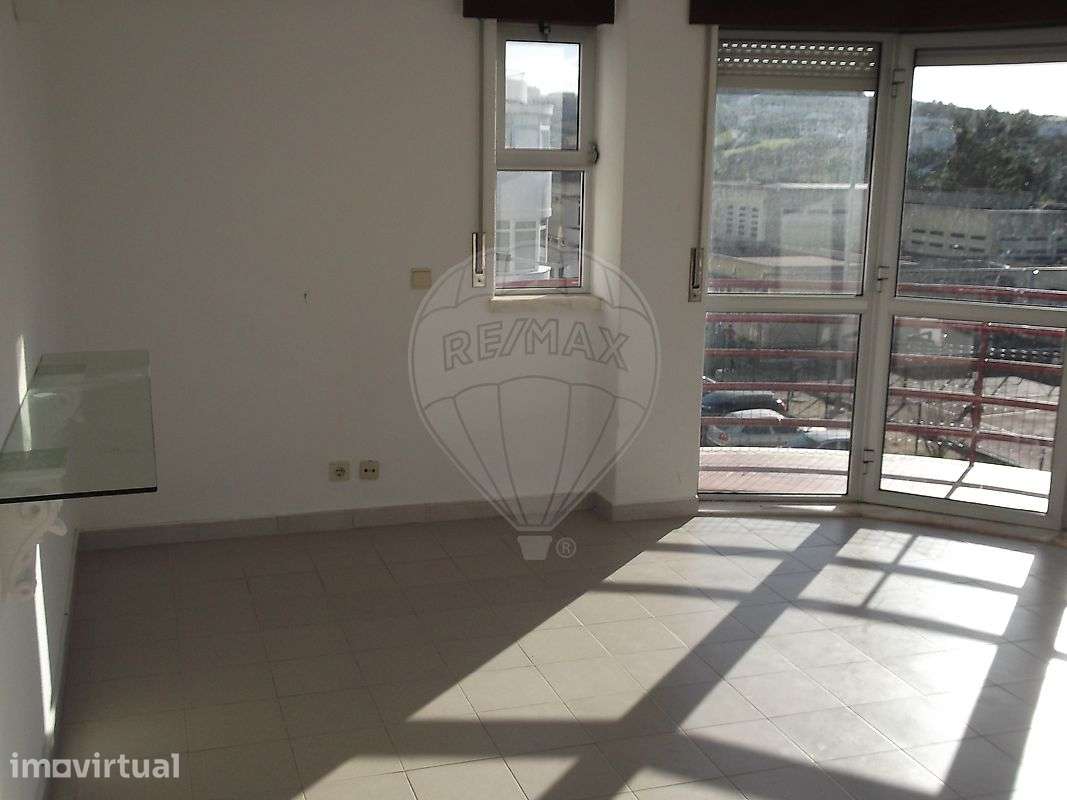 Apartamento T2 para arrendamento - Grande imagem: 4/15