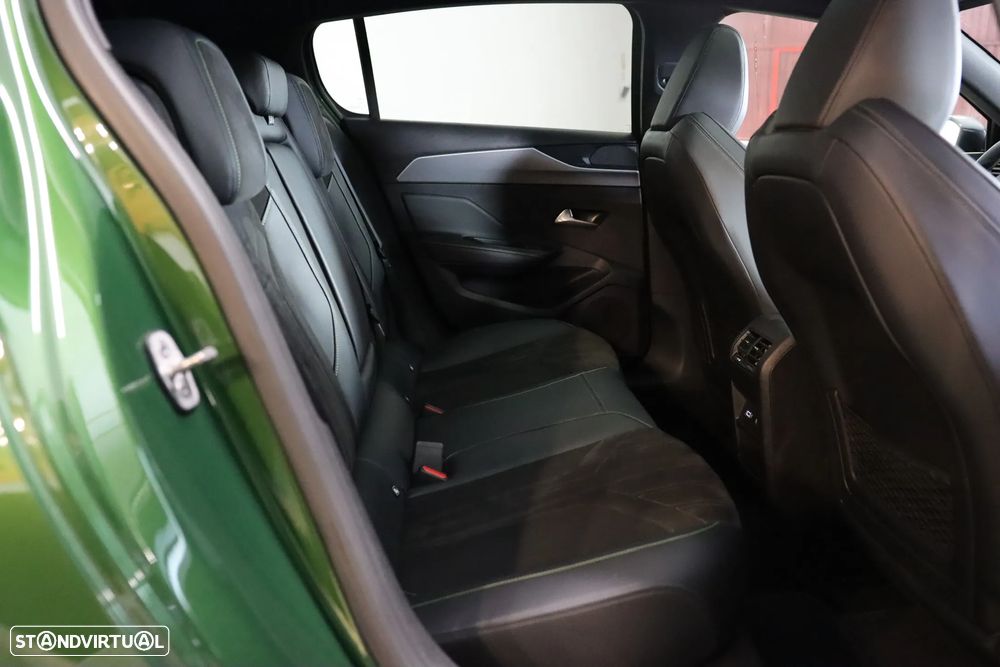 Peugeot 308 225 e-EAT8 GT - 23