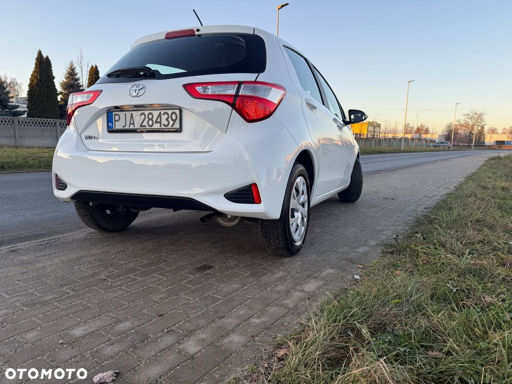 Toyota Yaris 1.0 Premium - 15
