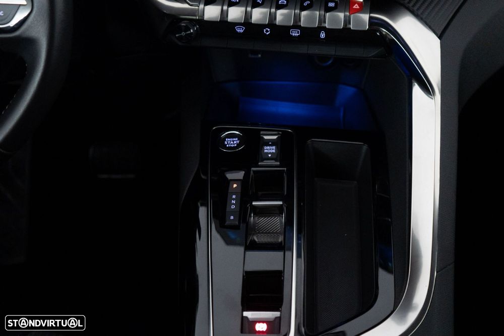 Peugeot 3008 1.6 Hybrid Allure Pack e-EAT8 - 28