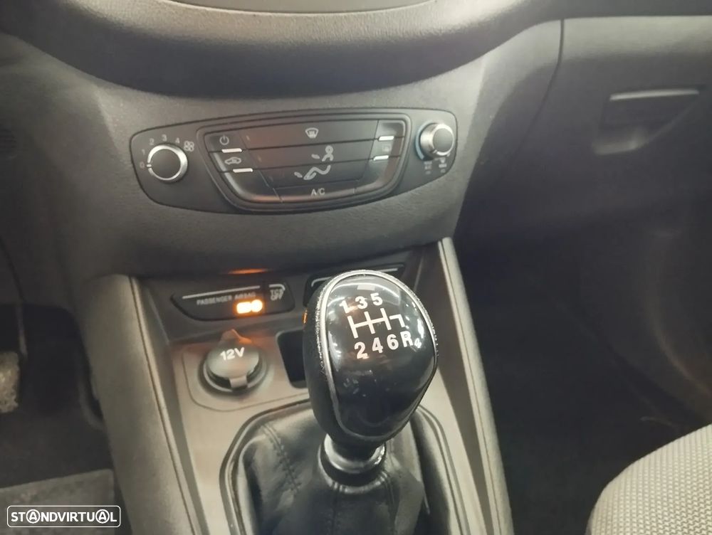 Ford Tourneo Courier 1.0 EcoBoost Ambiente - 20